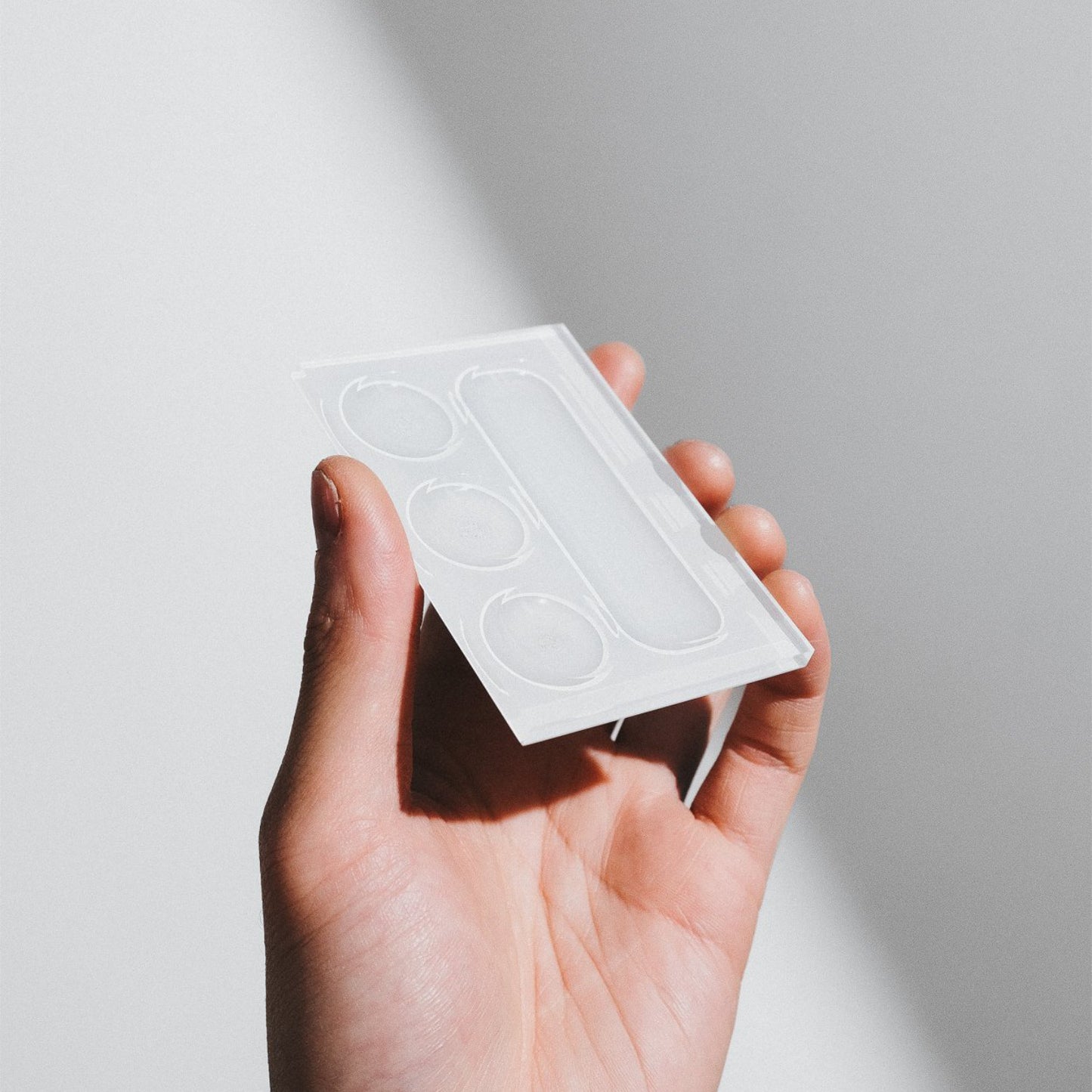 INSERT 4 COMPARTIMENTS