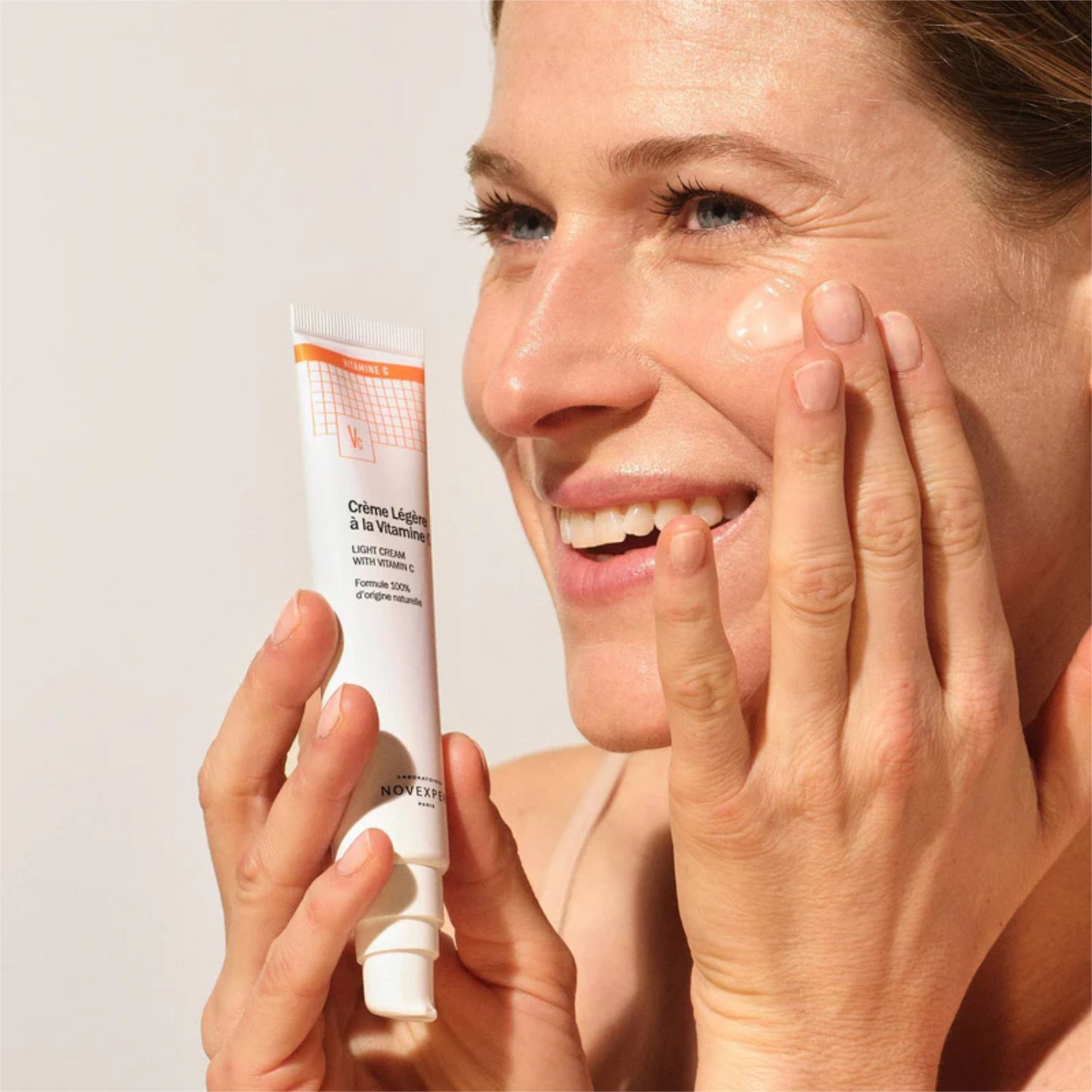 CRÈME LÉGÈRE À LA VITAMINE C